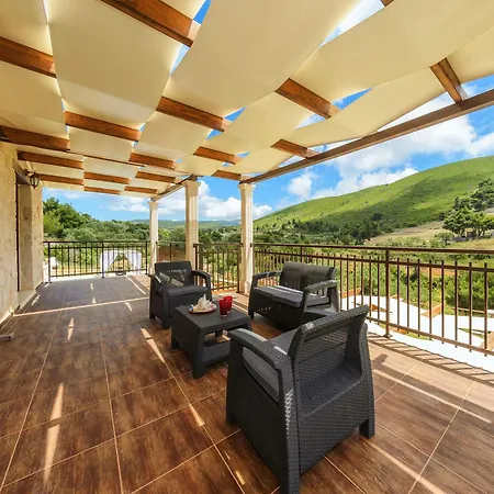 Eden Villa Anafonitria