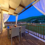 Eden Villa *
